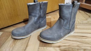 Čizmice za devojčice br.35 22,5cm