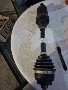 GKN 305945 poluosovina