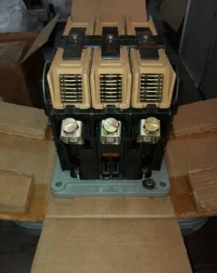 ISKRA kontaktor sklopka 315A