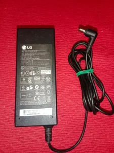 LG 65W 24V x 2.71A (5.5mm x 2.5mm) Original!