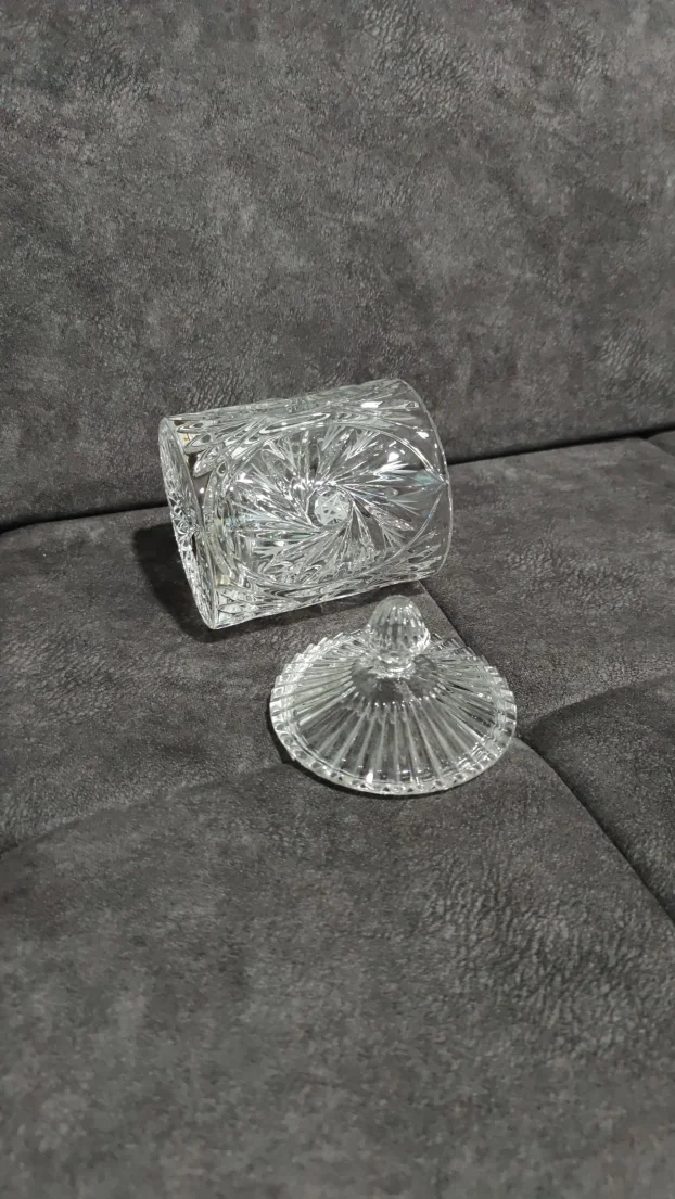 Kristalna bombonjera#