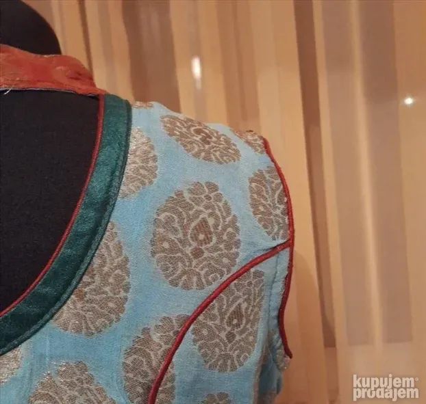 Indijski dugi prsluk sa šlicevima vel m