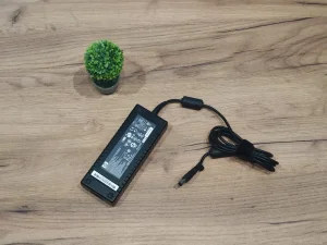 HP adapter 19V 7.1A iglica ORIGINAL od 135W