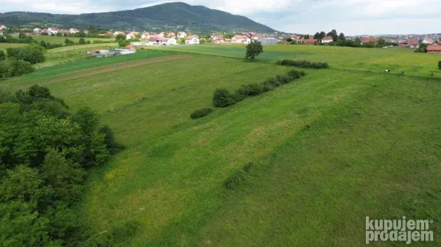 Na prodaju dve njive