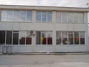 Batajnicki drum Hala i kancelarije