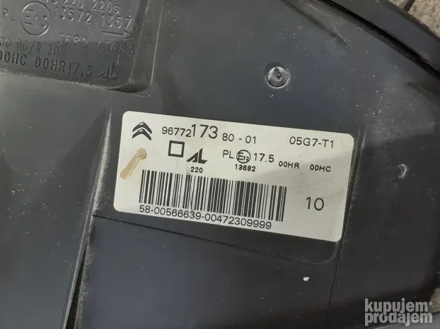 Citroen C4 Grand Picasso far levi