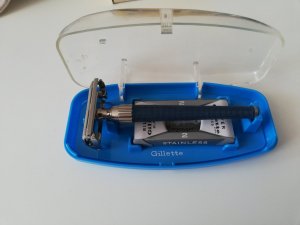 GILLETTE U4 England made