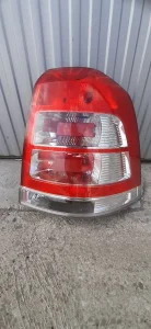 Desna lampa-zafira b restajling