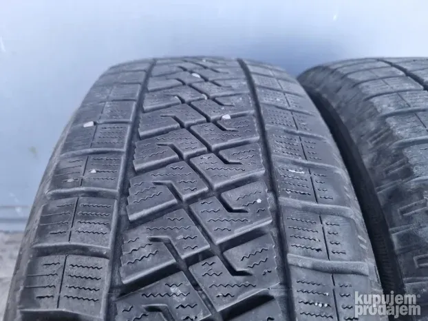 Gume 195/60 R16C Lassa Zimske 2 komada 195 60 16C