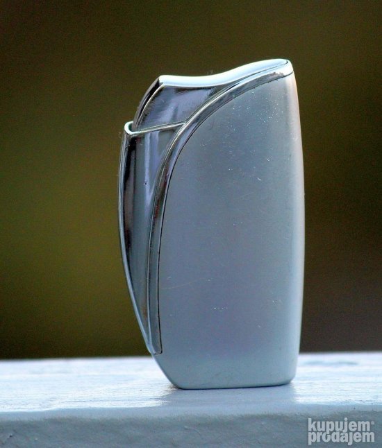 Britis Amerikan Tobako masivan upaljač