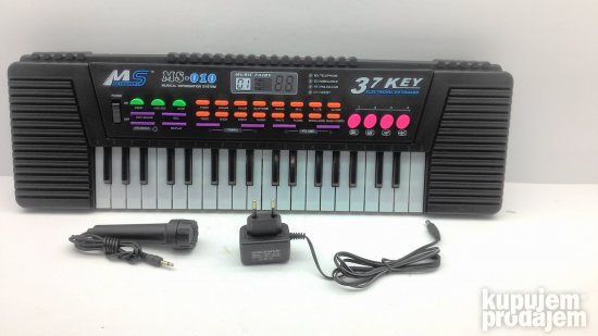 Sintisajzer MS-010 sa mikrofonom