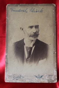 Stara Fotografija Na Kartonu