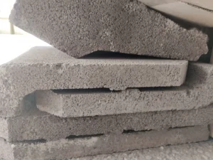 Samotna opeka za alfu