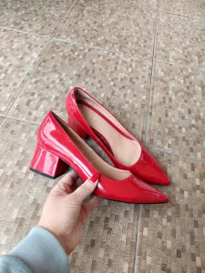 ZARA salonke broj 38 lakovane