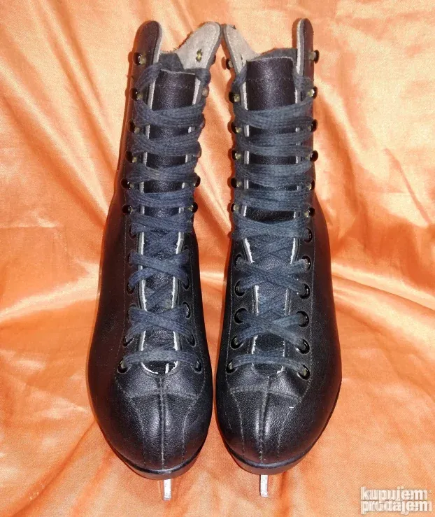 SNIŽENO! "ICEMASTER" klizaljke za umetničko klizanje br. 30