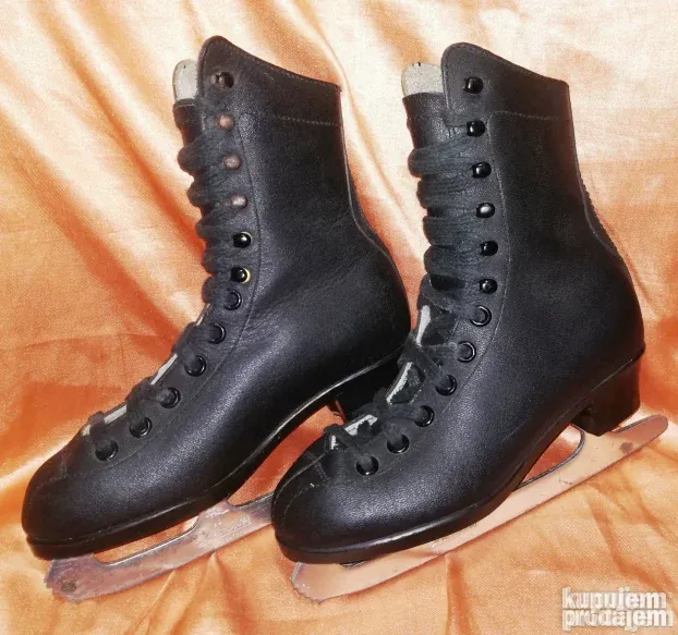 SNIŽENO! "ICEMASTER" klizaljke za umetničko klizanje br. 30