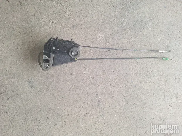 Toyota Yaris 3 brava zadnjih desnih vrata