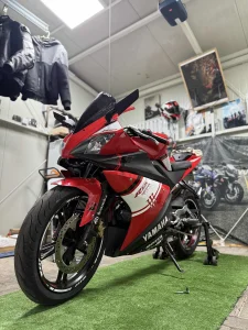 Yamaha yzf r125