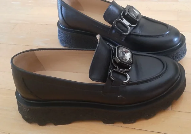 Ženske mokasine cipele od prave kože