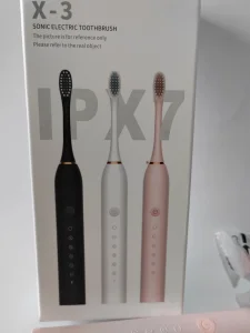 ELEKTRIČNA četkica za zube