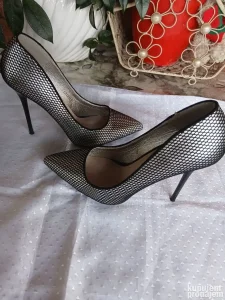 Safran perfektne kozne salonke vel 37 ug 23,7