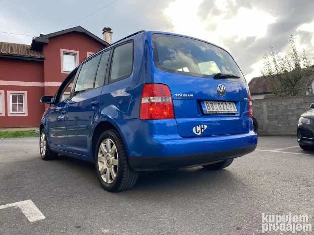 2003 Volkswagen Touran 1.6 Fsi