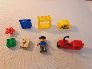 LEGO duplo  - Poštar