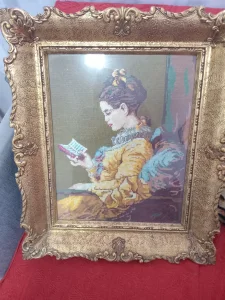 devojka cita ,koni na poilo i kapela pod snegom