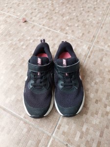 Nike lagane dečije patike za devojčice broj 29.5