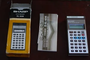 Sharp Elsi Mate EL-508 stari kalkulator Nekorišćen