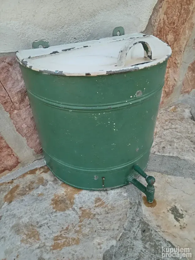 Limeni rezervoar zeleni