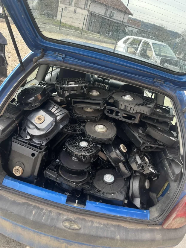 BMWF10F30E90E60ZvučniciVuferi