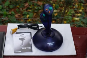 Stari retro dzojstik Medion Eraser Md9377 Nekorišćen