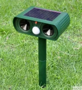 Solarni rasterivač životinja vodootporni