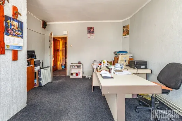 3.0. centar, stan u kuci, 80m2