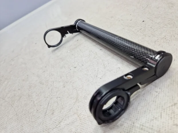 Karbonski dodatak za volan