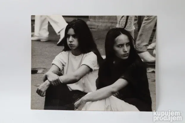 Umetnička fotografija Mladi iz Knez Mihajlove Korać 71