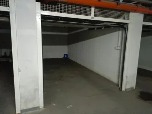 Centar,garaža,18m2