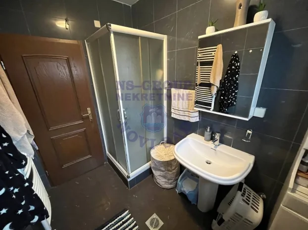 Kać, 5+ petosobna, 329 m²