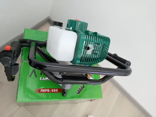 Busac rupa Lesnik 6.8kwt Orginale Ruski 3 burgije