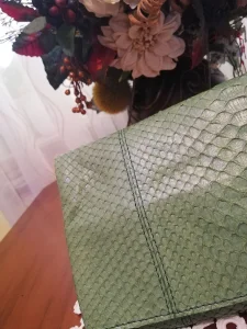 Zelena pismo TAŠNA OLEA