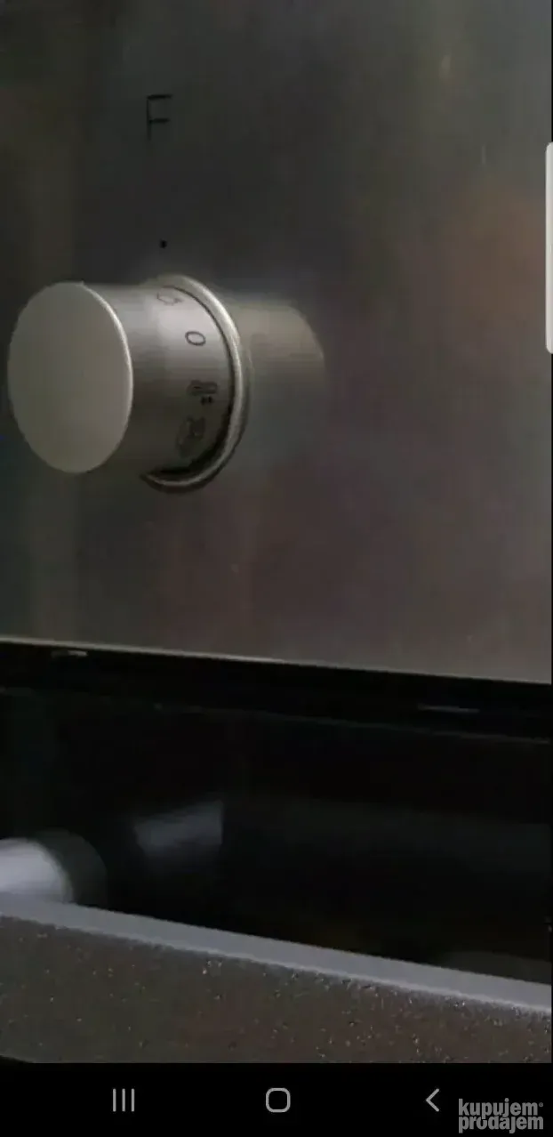 Nezavisna Ugradna Lux Rerna sa Displejom Whirlpool