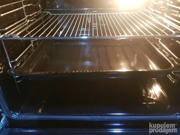 Nezavisna Ugradna Lux Rerna sa Displejom Whirlpool