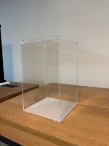 Terarijum od pleksiglasa 15x15x24