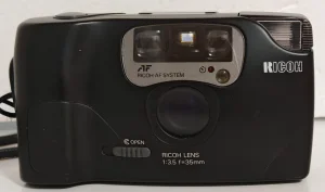 Ricoh FF-9s Date-Ricoh Lens 1:3,5 f=35mm -Perfekno stanje