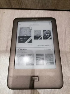 Citac knjiga e reader Tolino shine
