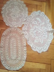 sustikle/nadstolnjak/stolnjak