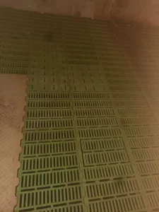 plasticne resetke za krmace