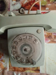 fiksni telefon beli