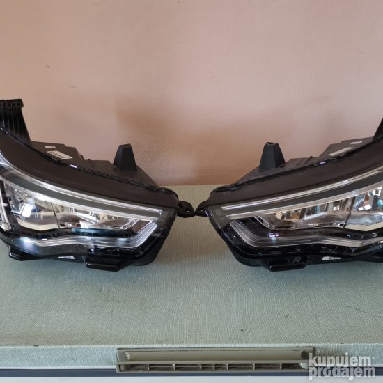 Opel Grandland X Levi i desni Ful led far 2017- - KupujemProdajem